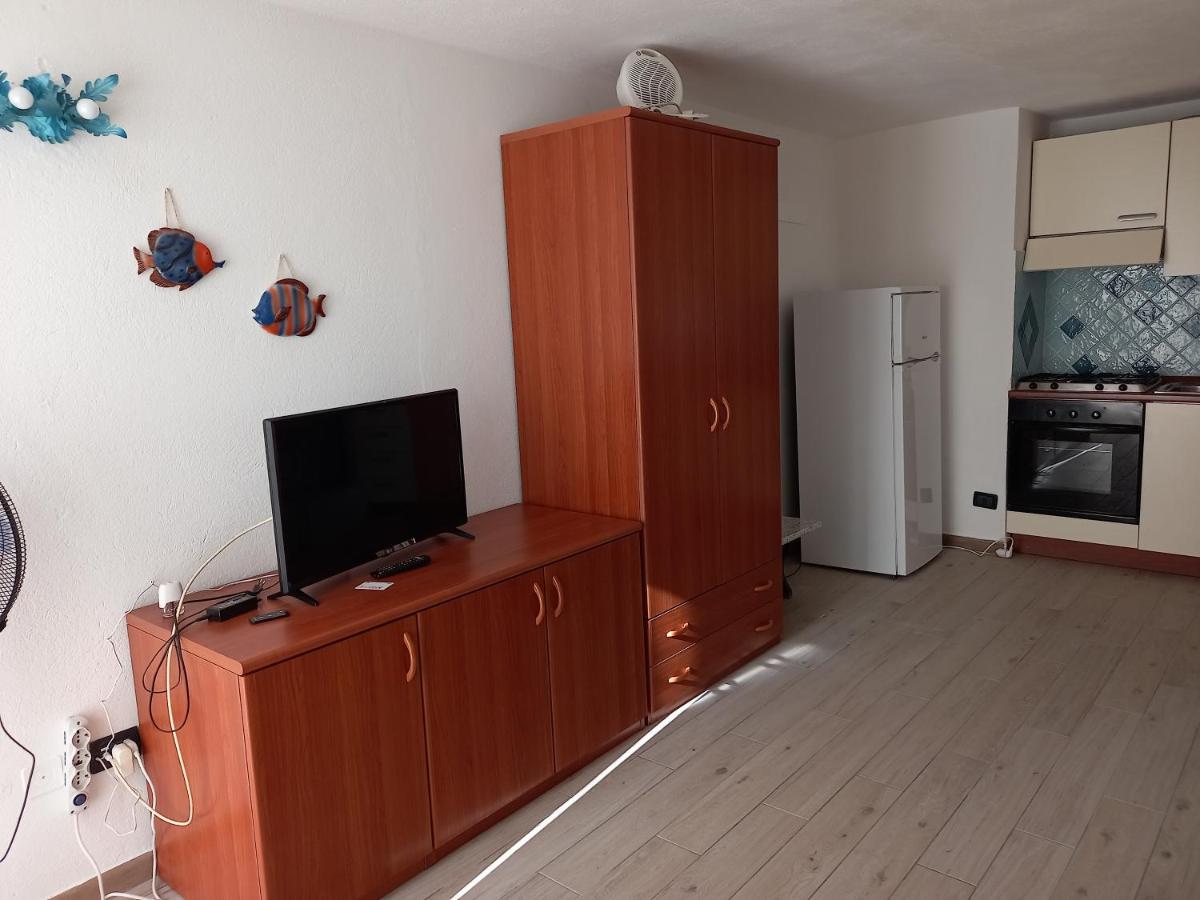 Lucky Apartment Golfo Aranci Exterior foto